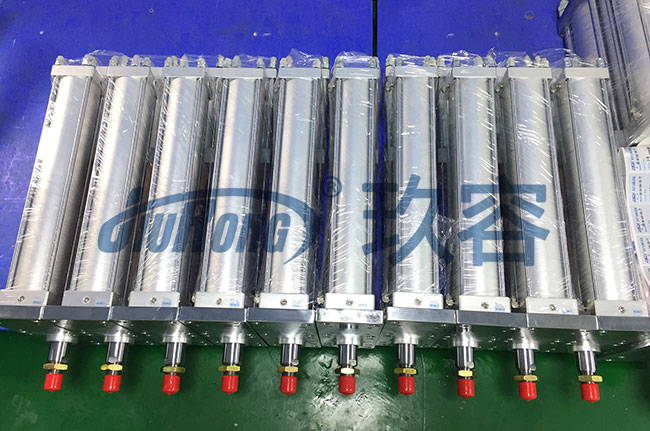 緊湊并列型增壓缸，玖容廠家直銷價格實惠